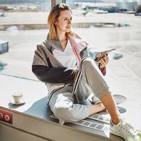 Комфортная одежда для перелета на самолете